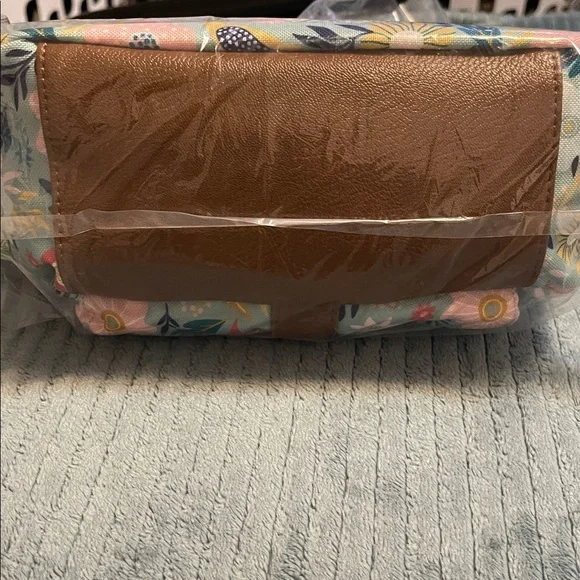 Lilly Bloom Fairy Wren Christina Crossbody bag - Picture 4 of 7